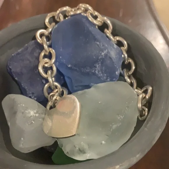 TIFFANY & CO sterling silver heart bracelet - Picture 3 of 7